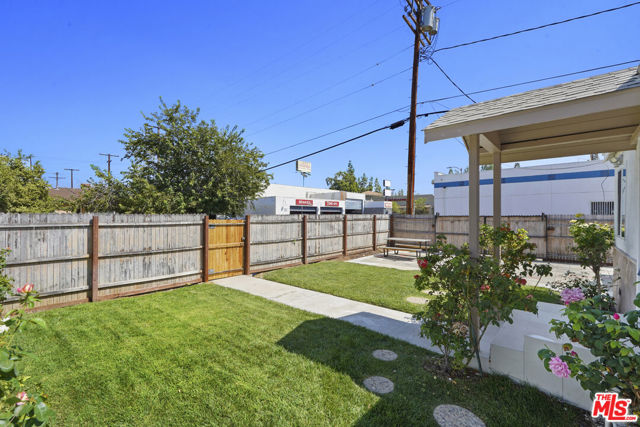 22014 Covello Street, Canoga Park CA: https://media.crmls.org/mediaz/faaaa674-942a-4e5d-aa7d-4f4ec9c6ed5e.jpg
