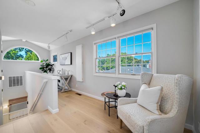 1518 Arguello Street, Redwood City CA: https://media.crmls.org/mediaz/faab0e1b-2cf0-482d-bddf-0319069a6fd4.jpg