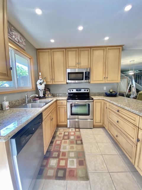 Detail Gallery Image 7 of 22 For 34354 Laura Way, Rancho Mirage,  CA 92270 - 3 Beds | 2 Baths