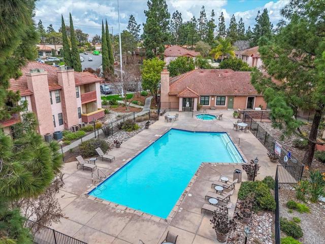 12059 Alta Carmel Ct, San Diego CA: https://media.crmls.org/mediaz/faaba34f-e980-4f5c-a11c-8267478a5e43.jpg
