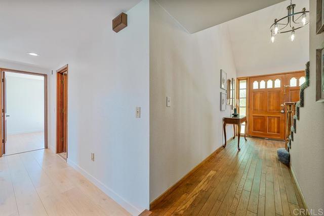 1139 Big Oak Ranch Rd., Fallbrook CA: https://media.crmls.org/mediaz/faabb2bf-a219-443a-ba31-40ecc5a70311.jpg