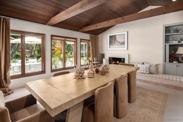 17310 Calle Mayor, Rancho Santa Fe CA: https://media.crmls.org/mediaz/faac2b68-6bdb-418a-933d-fc97b5706401.jpg