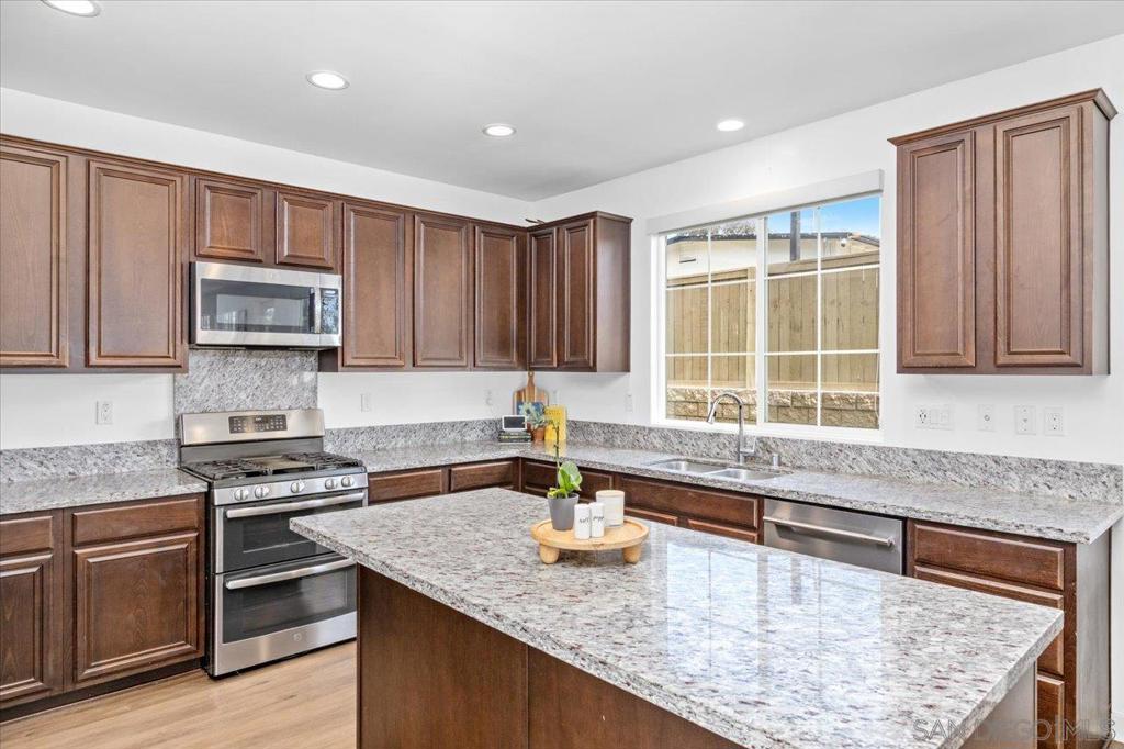 803 Kelley Way - photo 5