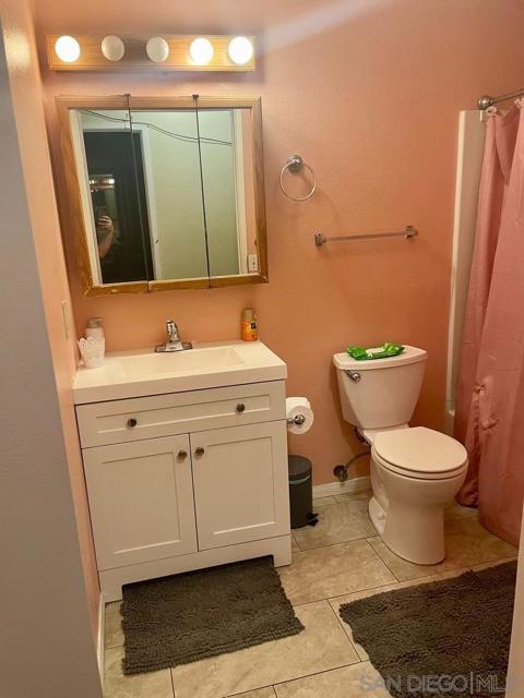 8150 Paradise Valley Ct, Spring Valley, California 91977, 3 Bedrooms Bedrooms, ,2 BathroomsBathrooms,Condominium,For Sale,Paradise Valley Ct,240019161SD