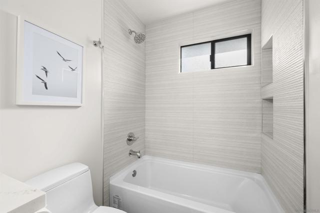 1307 Clove St, San Diego CA: https://media.crmls.org/mediaz/faacd4f8-d57b-431d-980a-20a4b0a94031.jpg