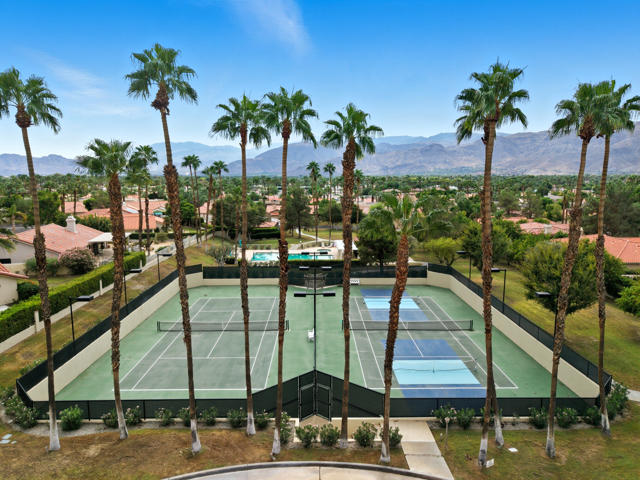 65 San Marino Circle, Rancho Mirage CA: https://media.crmls.org/mediaz/faad7a81-08f7-426e-8448-776db327b116.jpg