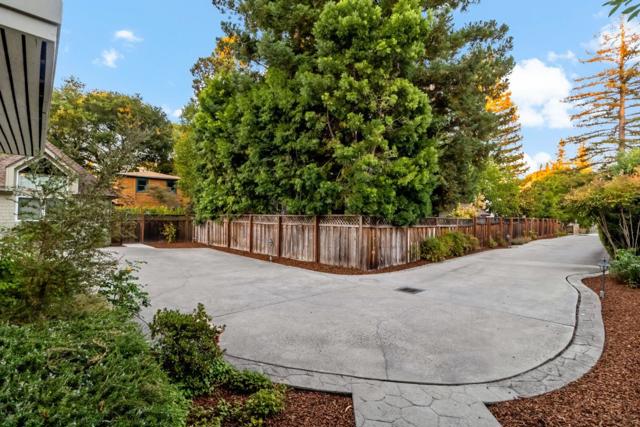 136 Finger Avenue, Redwood City CA: https://media.crmls.org/mediaz/faad9bb4-80a7-43cf-bf12-825850c3a36b.jpg