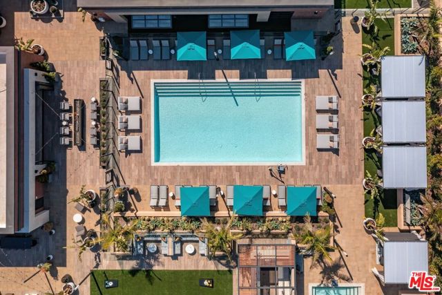 1700 Fasana Road, Duarte CA: https://media.crmls.org/mediaz/faae257e-3b6e-42e3-967a-385002812354.jpg