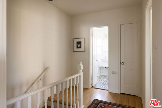 4002 W Adams Boulevard, Los Angeles CA: https://media.crmls.org/mediaz/faae3aed-e74b-455f-80bc-df7f11ff0d70.jpg