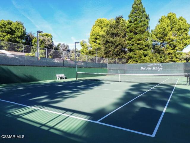 2457 Angelo Drive, Los Angeles CA: https://media.crmls.org/mediaz/faaec11c-66d7-4799-abea-dcb492fc3b43.jpg