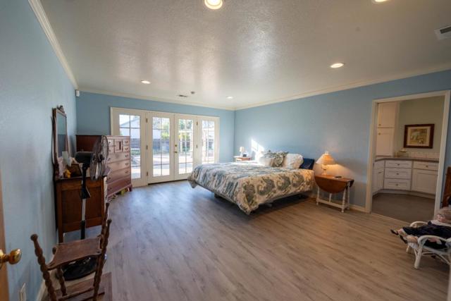 434 Oak Avenue, Greenfield CA: https://media.crmls.org/mediaz/faaede72-dadc-48d7-8eb9-a8215faf3efa.jpg
