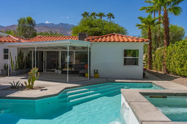 748 N Calle Rolph, Palm Springs, CA 92262