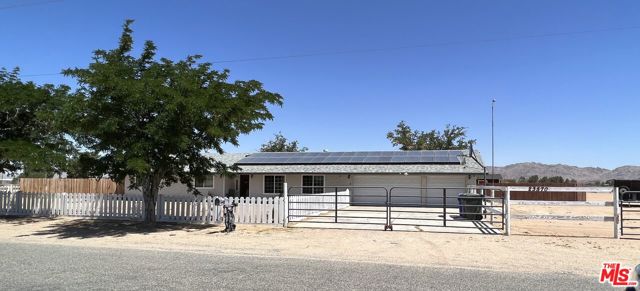 23570 Yucca Loma Rd, Apple Valley, CA 92307