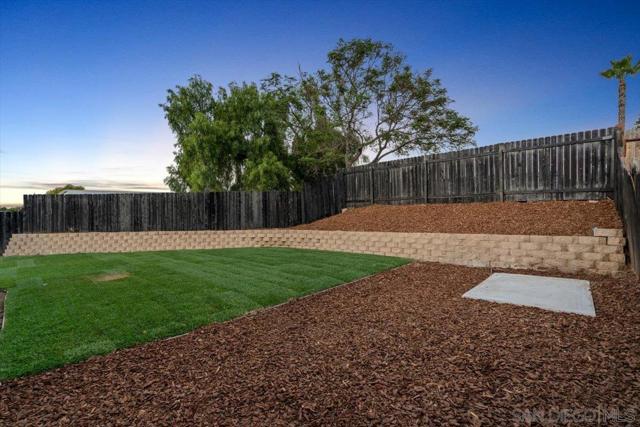 3161 Skipper St, San Diego CA: https://media.crmls.org/mediaz/faaf4f68-3c23-4660-9815-274fa271dc87.jpg