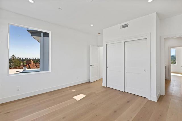 61 HILLTOP Drive, San Carlos CA: https://media.crmls.org/mediaz/fab00a5d-2a39-47dc-9132-79f0086d6b8c.jpg