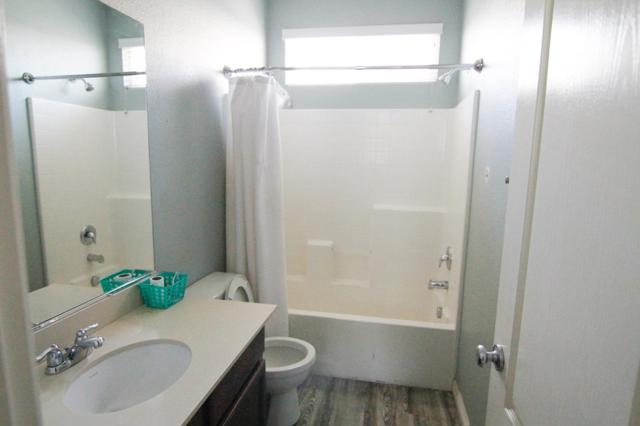120 Sturla Way, Gilroy CA: https://media.crmls.org/mediaz/fab0e8a2-a2ca-4d14-814a-edc25e05c851.jpg