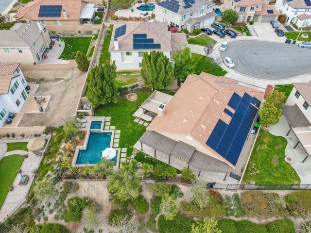 25111 Cedar Ridge Court, Wildomar CA: https://media.crmls.org/mediaz/fab1d7a0-a0eb-4876-acb3-7b952fdeee57.jpg