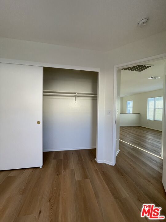 121 Cancion Way, Los Angeles CA: https://media.crmls.org/mediaz/fab1f7cf-c234-43f3-a045-83744ac65342.jpg
