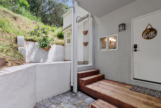 532 Moonrise Lane, Aptos CA: https://media.crmls.org/mediaz/fab2a537-fa1c-4f6c-9093-e06782138ea7.jpg