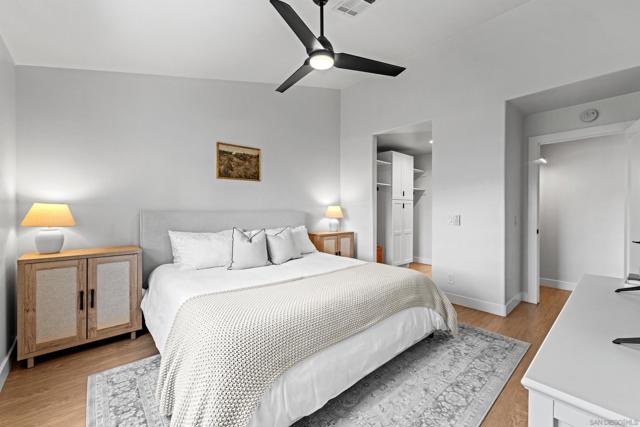 510 Camino De La Reina, San Diego CA: https://media.crmls.org/mediaz/fab318b1-190a-46ba-91f3-1f3eb1fb95e9.jpg