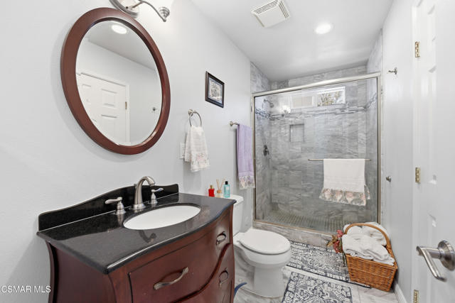 952 Carefree Drive, Simi Valley CA: https://media.crmls.org/mediaz/fab4534b-b620-4dfc-beed-89eeba9e5d9c.jpg