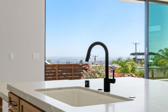 Detail Gallery Image 10 of 32 For 872 via Ondulando, Ventura,  CA 93004 - 4 Beds | 3/1 Baths