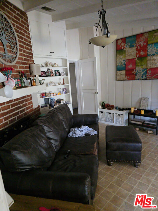2 Bed Home for Sale in Los Angeles, California