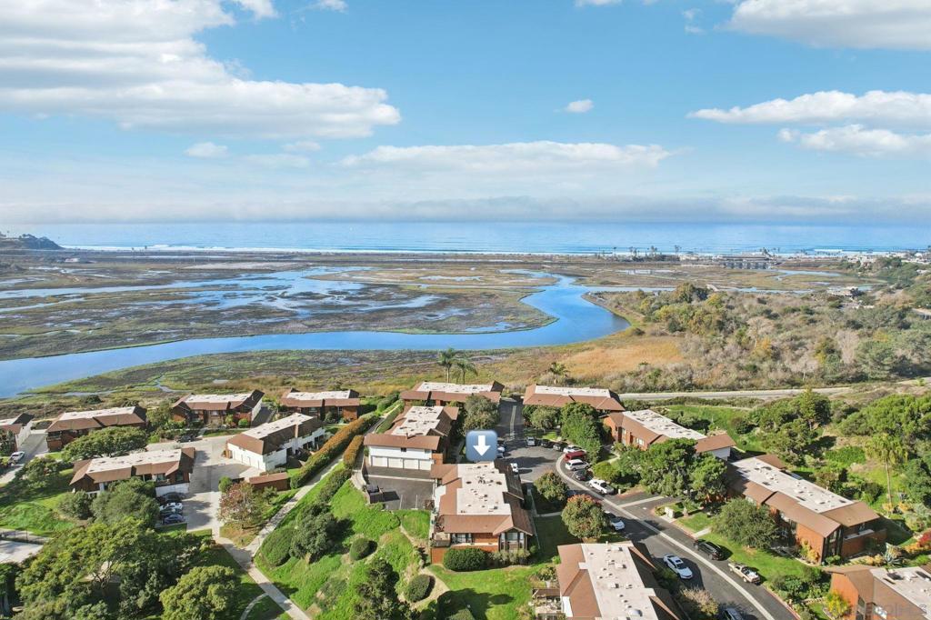 2422 Caminito Ocean Cv