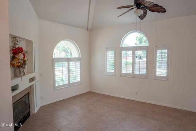 4540 Road Mill Valley Road, Moorpark CA: https://media.crmls.org/mediaz/fab6542c-3ec9-499a-9f6f-8b962d8c6d52.jpg