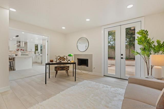 8206 Caminito Lacayo, La Jolla CA: https://media.crmls.org/mediaz/fab72d52-ec7f-437c-b190-7edd806a0c43.jpg