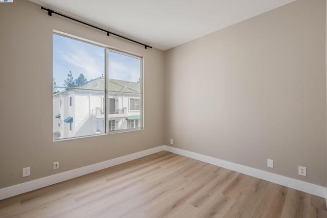 Image 26 of 29 For 440 Navaro Pl  115