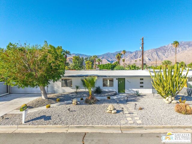 963 S Paseo Caroleta, Palm Springs, CA 92264