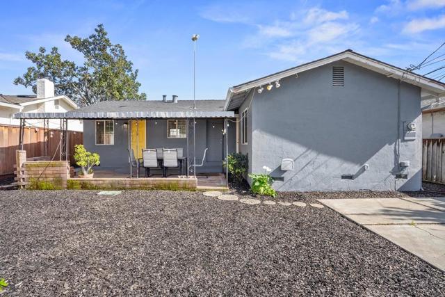 3297 Mount Wilson Drive, San Jose CA: https://media.crmls.org/mediaz/fab8ca78-c78f-4c6d-8bc1-ee52b422314d.jpg