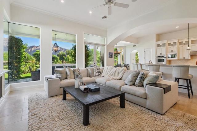 79373 Cetrino, La Quinta CA: https://media.crmls.org/mediaz/fab8dc6f-c74f-4f79-bab1-1fe54016c121.jpg