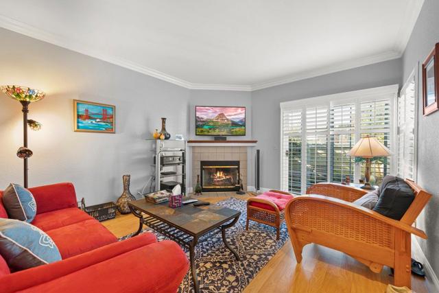 160 Troon Way, Half Moon Bay CA: https://media.crmls.org/mediaz/fab9abf5-0197-41dc-ae7d-cba54890a6ab.jpg