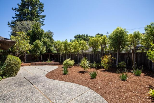 369 Lennox Avenue, Menlo Park CA: https://media.crmls.org/mediaz/fab9b51d-c5d8-4af9-a0db-668c0a688d78.jpg