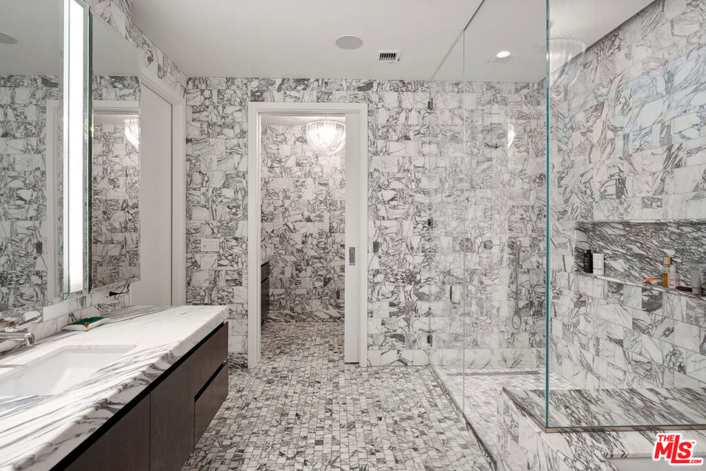 MLS #26905773 image #25