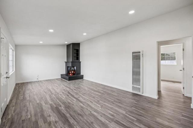 1224 Norton Street, San Mateo CA: https://media.crmls.org/mediaz/faba49fd-269c-4b0d-bed4-7abcf94c3100.jpg