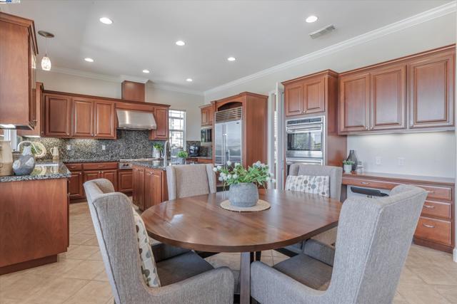 Image 26 of 60 For 2531 Leona Pl