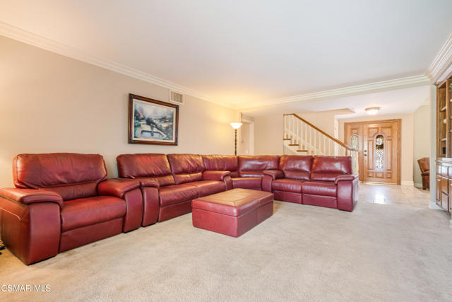 3578 Claridge Court, Simi Valley CA: https://media.crmls.org/mediaz/fabb2711-344e-4203-b50c-56b265616dca.jpg