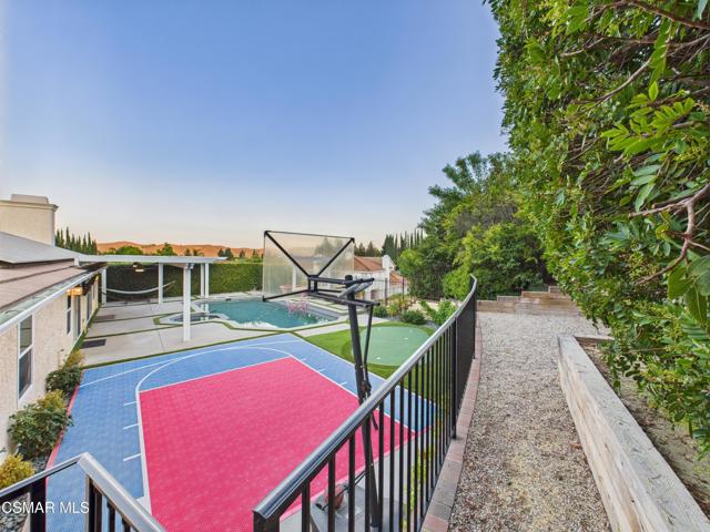 29650 Kimberly Drive, Agoura Hills CA: https://media.crmls.org/mediaz/fabb46fb-4b18-45d0-a70d-f3b5df9bfd7c.jpg