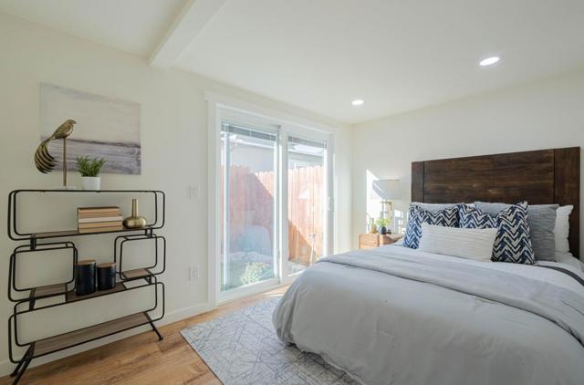 518 Cortes Street, Monterey CA: https://media.crmls.org/mediaz/fabc3f95-27f1-4da0-81f0-cdd4936132ef.jpg