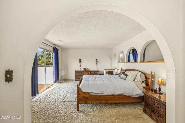 1137 Los Serenos Drive, Fillmore CA: https://media.crmls.org/mediaz/fabda48a-db1b-451c-907a-320eb8e8caa1.jpg