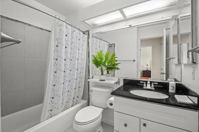3847 Yorkshire Street, San Leandro CA: https://media.crmls.org/mediaz/fabe0ee3-4470-4a4b-9f58-0ff7abdb1d83.jpg