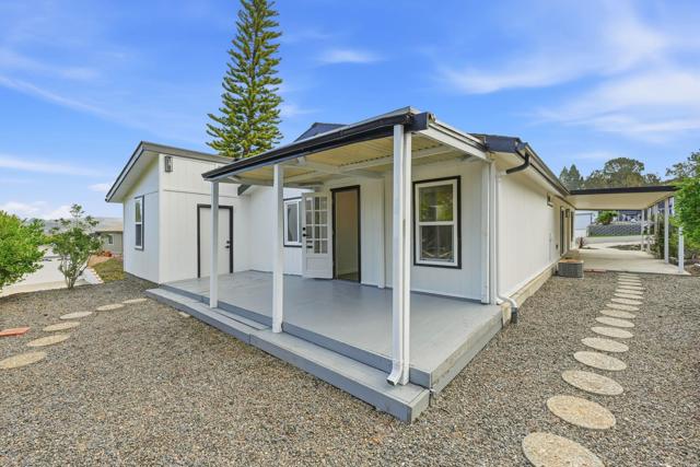 Detail Gallery Image 35 of 37 For 2298 Lindsay Dr, Carlsbad,  CA 92008 - 2 Beds | 2 Baths