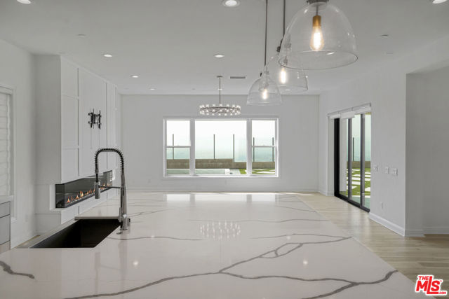 20188 W Marlow Lane, Porter Ranch CA: https://media.crmls.org/mediaz/fabf05a9-d09d-4723-99ba-a61a005080be.jpg