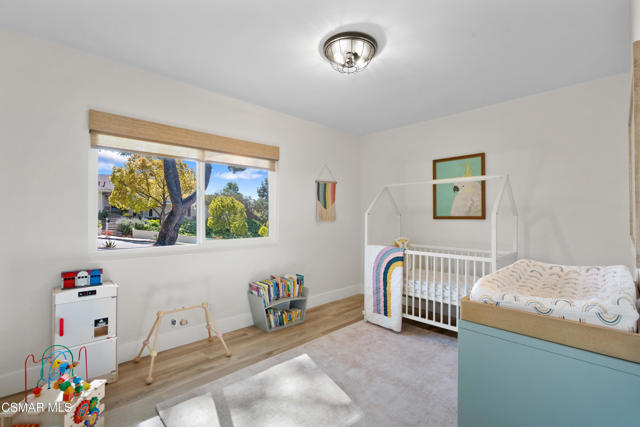 1953 Rayshire Street, Thousand Oaks CA: https://media.crmls.org/mediaz/fabf30fa-65c7-44ca-a571-1e53c2b7bd91.jpg