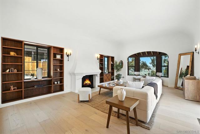 4388 HAWK STREET, San Diego CA: https://media.crmls.org/mediaz/fabfa71d-1426-487e-9063-d710014b0986.jpg