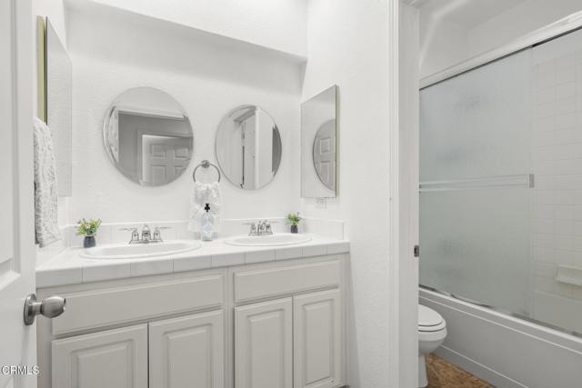 3806 Golden Pond Drive, Camarillo CA: https://media.crmls.org/mediaz/fac096fd-7154-46b1-9bc7-c446bcf20838.jpg
