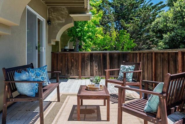 25 Windcrest Lane, South San Francisco CA: https://media.crmls.org/mediaz/fac11047-cc2e-4ba5-8ffa-b5bf6301bae4.jpg
